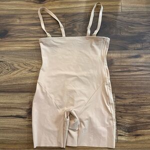 Strapless Sculpting Step-in Body Shaper with Short Bottom